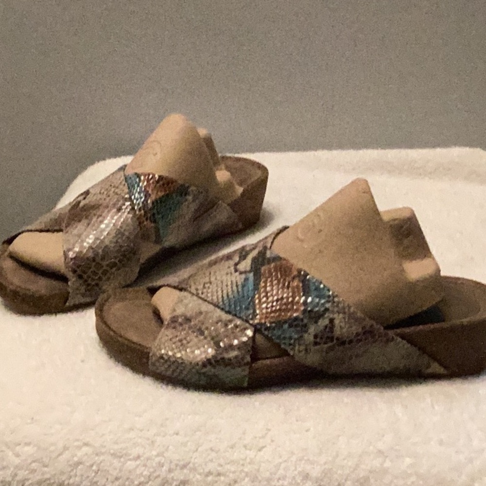 Snakeskin Patterned Slide Sandals - image 8